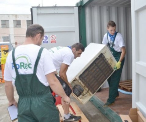 RoRec trimite la plimbare deşeurile de la Poarta Albă şi Valu lui Traian
